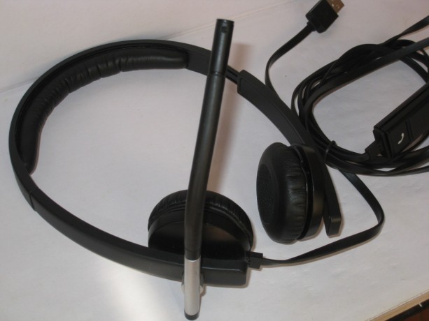 logitech-h650e-casque-stereo-usb-ecouteurs-avec-microphone-big-2