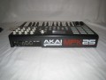 akai-mpk25-clavier-de-performance-usbmidi-25-touche-avec-pads-de-batterie-mpc-small-5